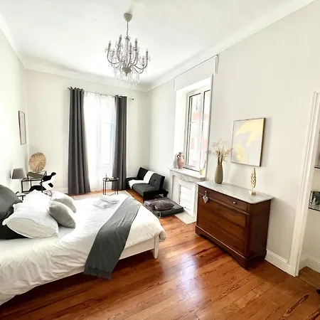 Apartmán Superbe De 105 M2, Hyper Centre Avec Terrasse, Parking, A 5 Min De La Nice